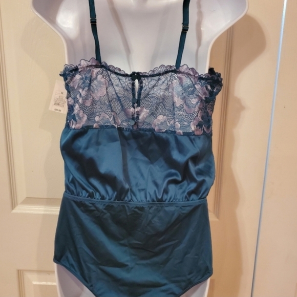 Auden Tops Auden Bodysuit Size Medium Poshmark